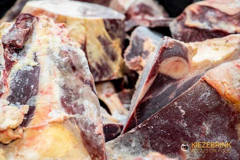 Rindfleisch mit Knochen (Kat.2) 4-8 kg Stück (500 kg)